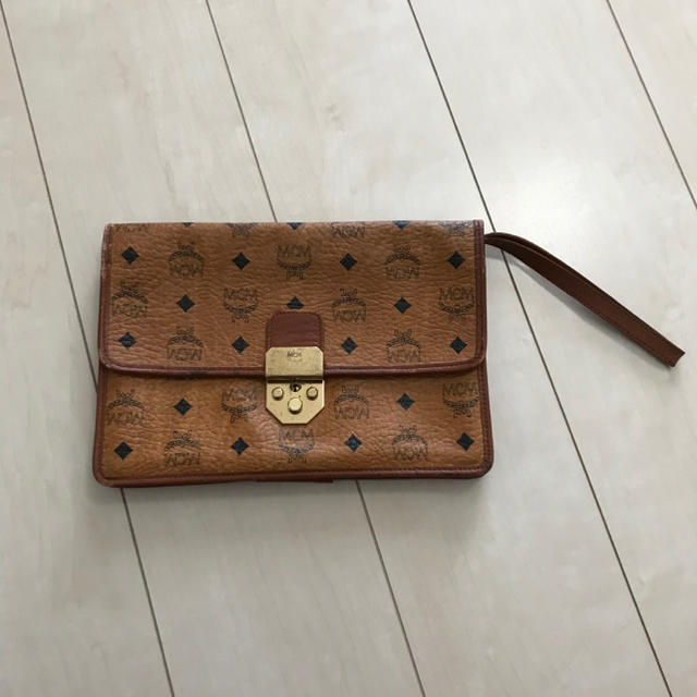 MCM(エムシーエム)の韓国　MCM セカンドバッグ メンズのバッグ(セカンドバッグ/クラッチバッグ)の商品写真