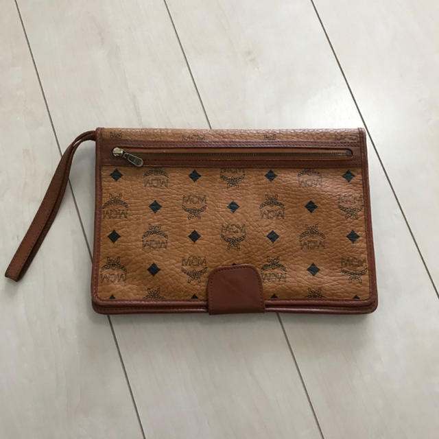 MCM(エムシーエム)の韓国　MCM セカンドバッグ メンズのバッグ(セカンドバッグ/クラッチバッグ)の商品写真