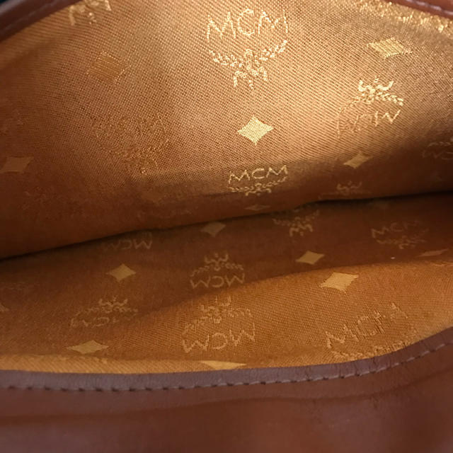 MCM(エムシーエム)の韓国　MCM セカンドバッグ メンズのバッグ(セカンドバッグ/クラッチバッグ)の商品写真