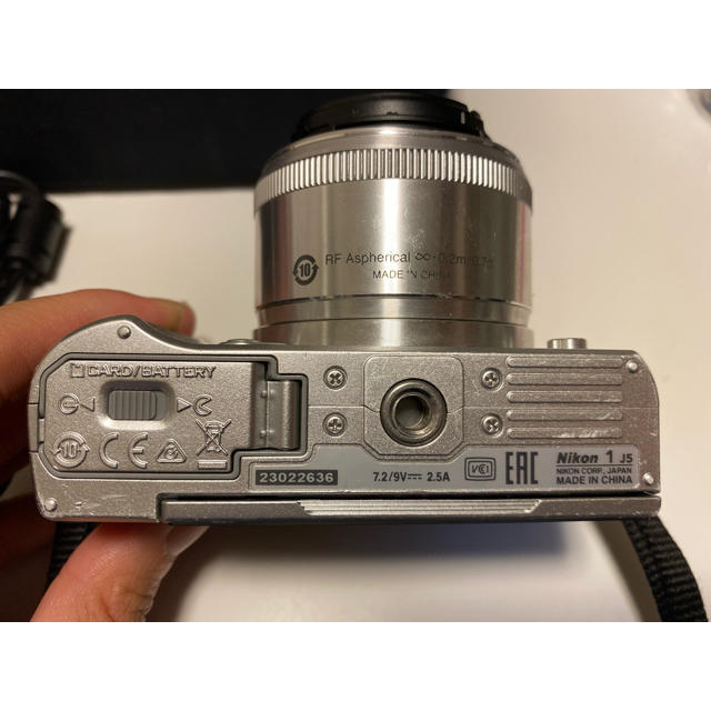 Nikon J5 カメラ