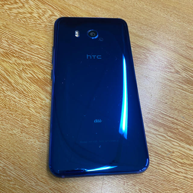 HTC(ハリウッドトレーディングカンパニー)のHTC U11 サファイアブルー SIMフリーモデル化 スマホ/家電/カメラのスマートフォン/携帯電話(スマートフォン本体)の商品写真