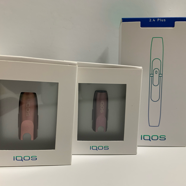 IQOS(アイコス)のアイコス 2.4plus ホルダー　純正キャップ2個 その他のその他(その他)の商品写真