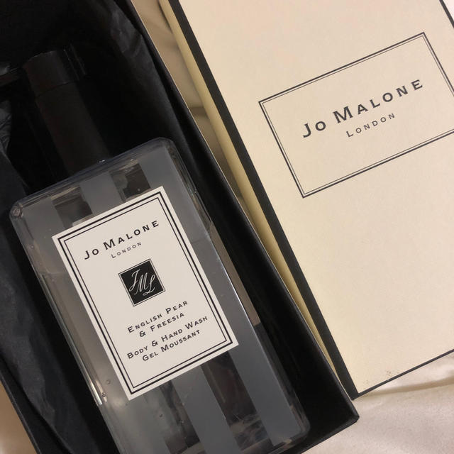 Jo Malone(ジョーマローン)のジョーマローン　ボディソープ未使用 コスメ/美容のボディケア(ボディソープ/石鹸)の商品写真