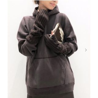 アパルトモンドゥーズィエムクラス(L'Appartement DEUXIEME CLASSE)のL'Appartementアパルトモン レミレリーフSweatParka(パーカー)