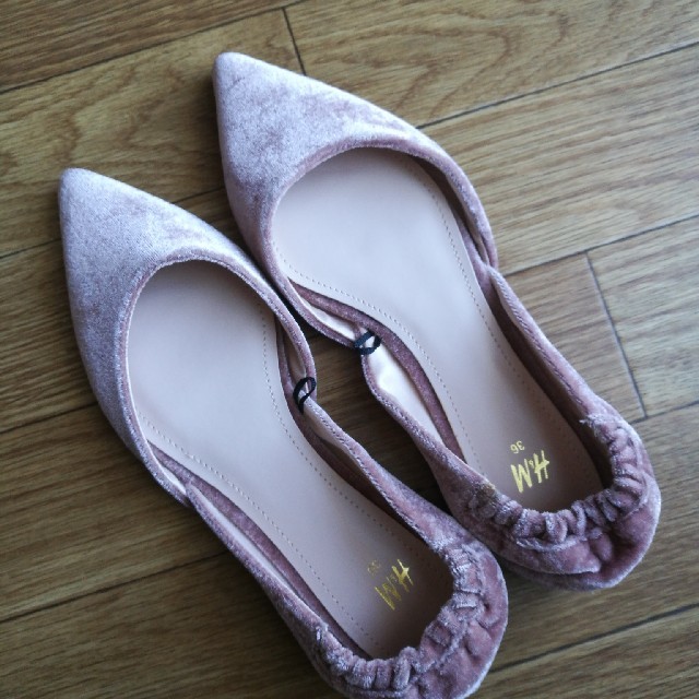 H&M(エイチアンドエム)の新品　フラットシューズ　h&m  36 レディースの靴/シューズ(バレエシューズ)の商品写真
