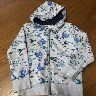 エイチアンドエム(H&M)の子供パーカー お魚柄  H&M サイズ120(ジャケット/上着)