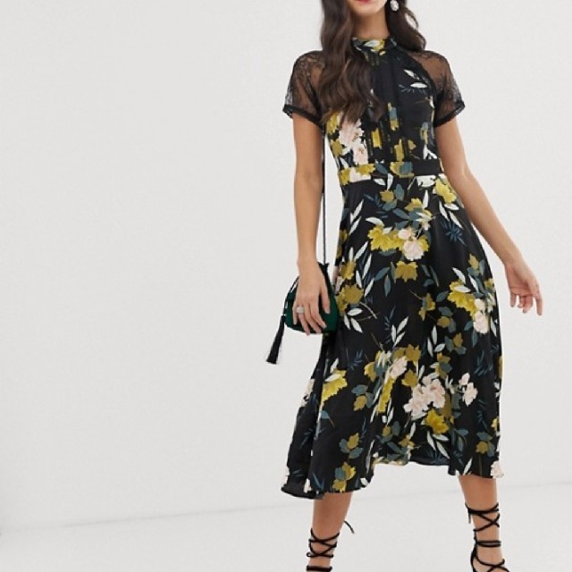 asos(エイソス)の*Liquorish*UK12 ラインレースフローラルワンピース☆ レディースのワンピース(ひざ丈ワンピース)の商品写真