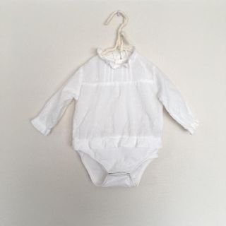 ザラキッズ(ZARA KIDS)のzara mini zarababy ザラ ザラベビー ドット ロンパース 白(ロンパース)