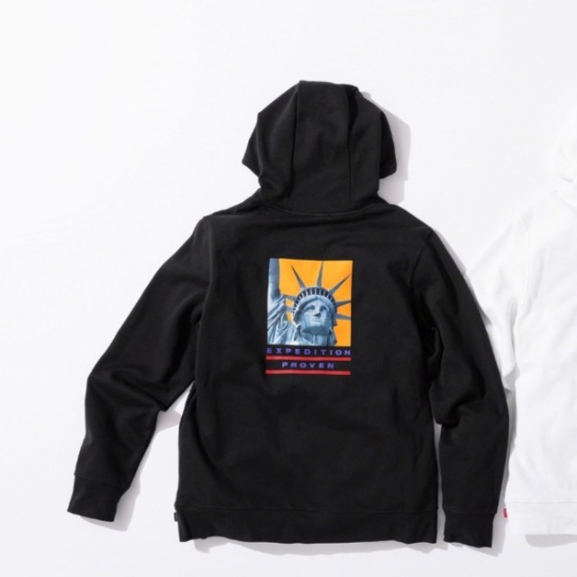 L Supreme North Face Hooded sweatshirt