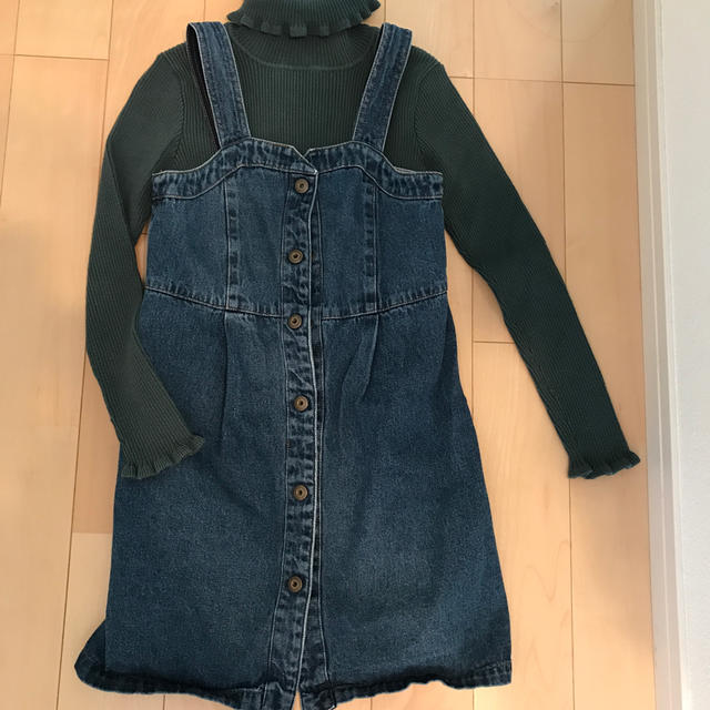 デニムワンピース キッズ/ベビー/マタニティのキッズ服女の子用(90cm~)(ワンピース)の商品写真