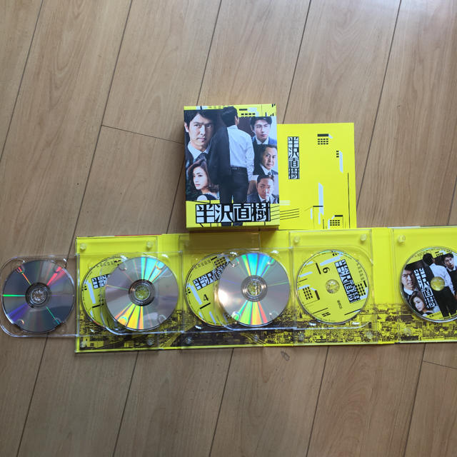 半沢直樹 DVD-BOX 全巻10話+特典映像付 欠巻なし。 半沢直樹 DVD-BOX 全巻10話+特典映像付 欠巻なし。