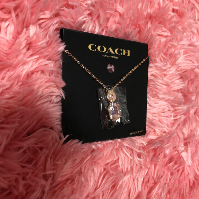 COACH(コーチ)のCOACH ネックレス ピンクゴールド レディースのアクセサリー(ネックレス)の商品写真