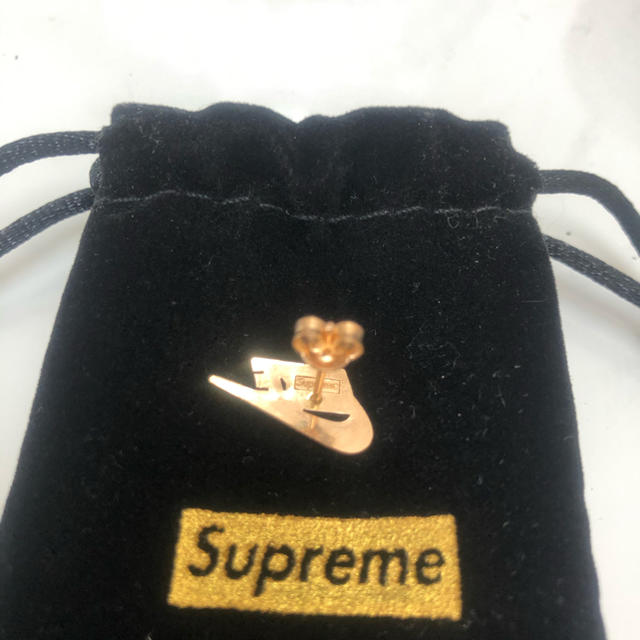 Supreme - SUPRME×NIKE ピアスの通販 by bdgwpmgm's shop Supreme - SUPRME×NIKE ピアスの通販 by bdgwpmgm's shop