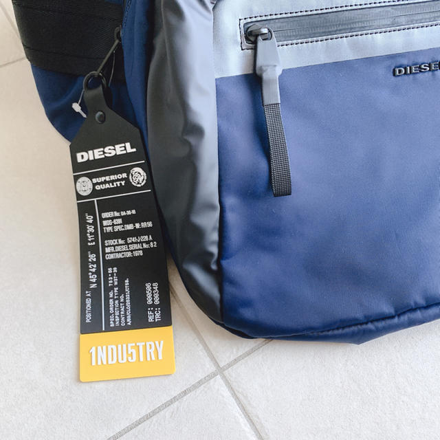 DIESEL(ディーゼル)の新品 DIESEL メンズのバッグ(ショルダーバッグ)の商品写真