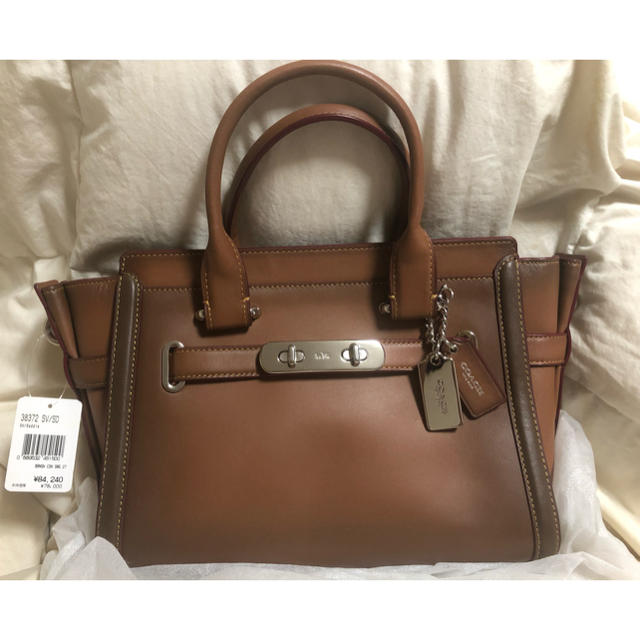 coach スワッガーバーニッシュドグラブタンレザー ハンドバッグ