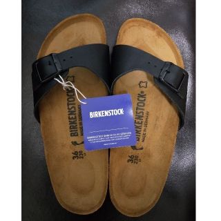 ビルケンシュトック(BIRKENSTOCK)のmickeyさん専用　ビルケンシュトック サンダル マドリッド 黒 新品未使用(サンダル)