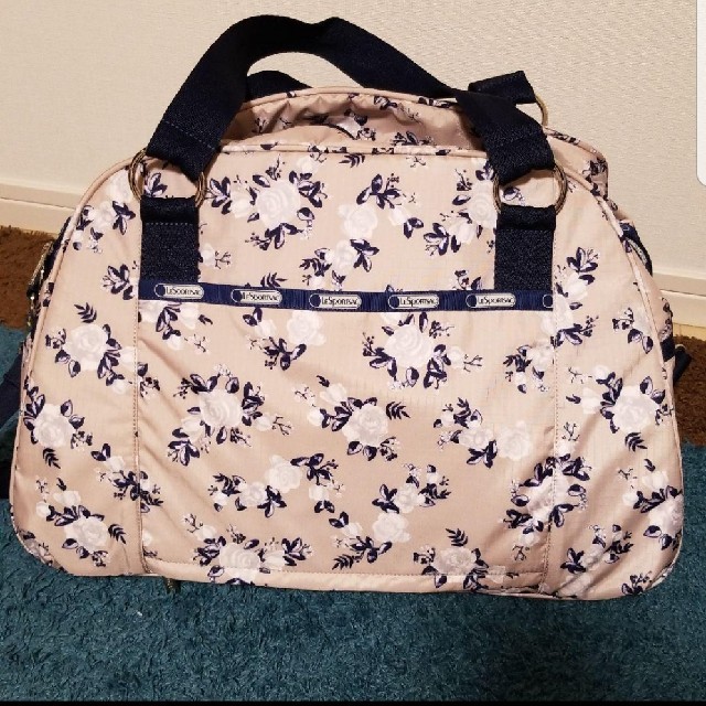 LeSportsac(レスポートサック)の【MA様専用】LeSportsac　ABBEY CARRY ON　ボストンバッグ レディースのバッグ(ボストンバッグ)の商品写真