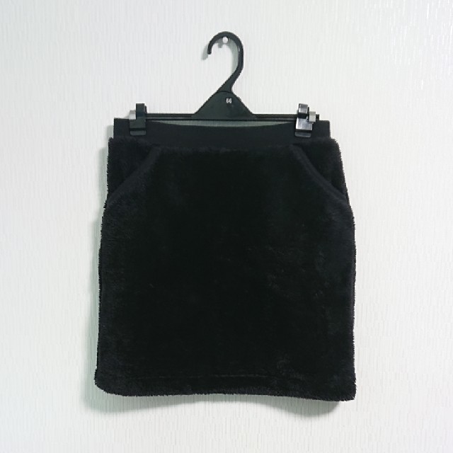 UNIQLO(ユニクロ)のユニクロ タイトスカート ミニスカート 黒 Sサイズ レディースのスカート(ミニスカート)の商品写真