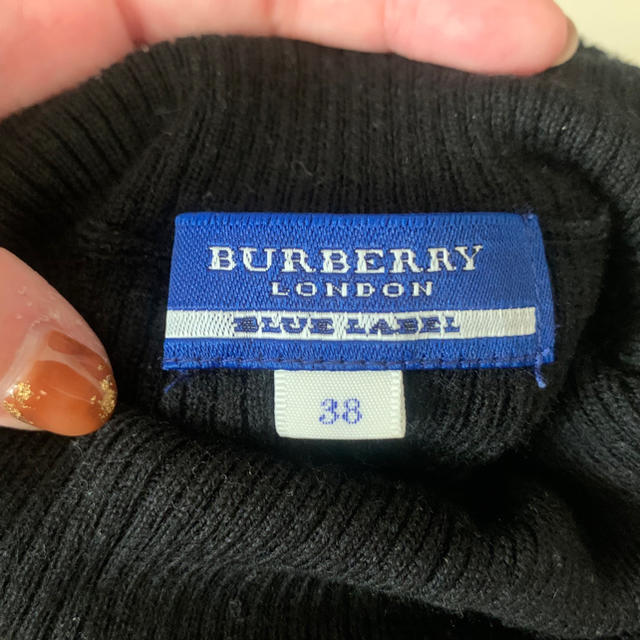 BURBERRY BLUE LABEL(バーバリーブルーレーベル)のバーバリー　ハイネックセーター　黒 レディースのトップス(ニット/セーター)の商品写真