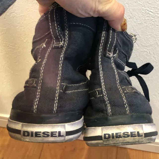 DIESEL(ディーゼル)のプラチナ様専用 メンズの靴/シューズ(スニーカー)の商品写真