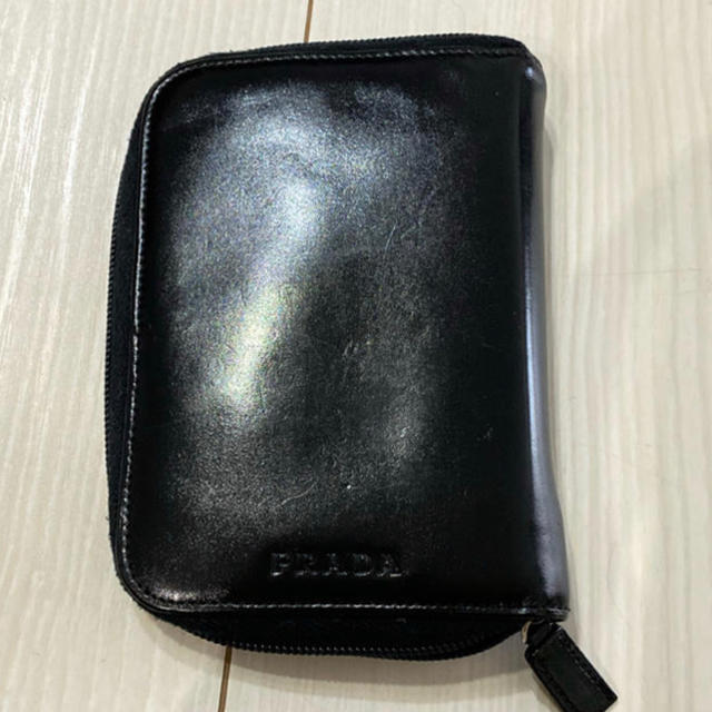 PRADA - 美品！！プラダ　PRADA ラウンドジッパー手帳　ブラック　メンズ　レディスokの通販