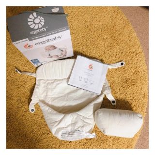 エルゴベビー(Ergobaby)のエルゴ ＊ 抱っこ紐インサート(抱っこひも/おんぶひも)