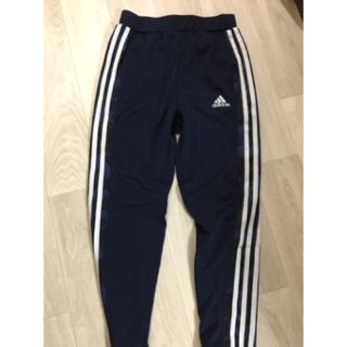 アディダス(adidas)のアディダス 140 新品　紺色ジャージ(パンツ/スパッツ)