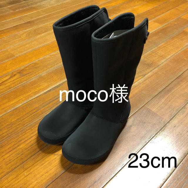 crocs(クロックス)のクロックス　ベリエッサ　シンセティックスエードブーツ　レディース　23cm 黒 レディースの靴/シューズ(ブーツ)の商品写真