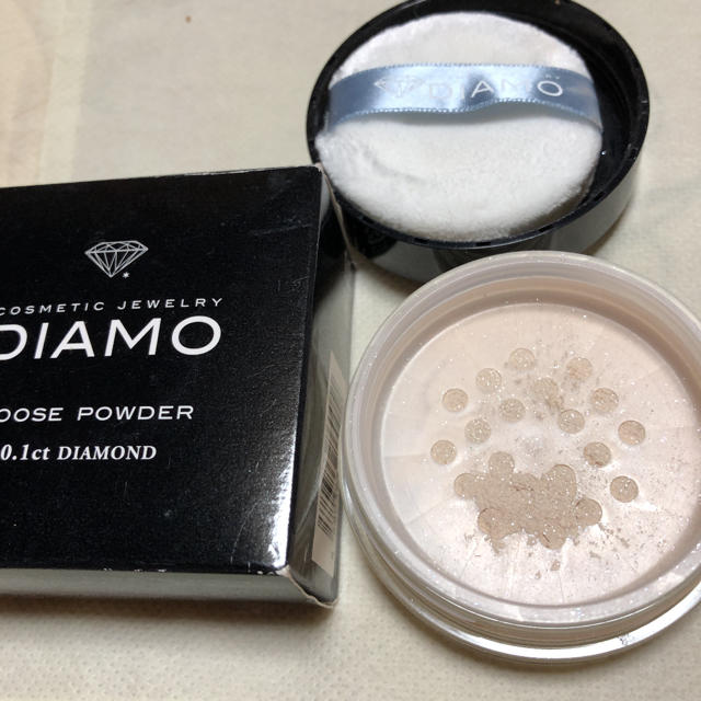 Diamond Beauty(ダイヤモンドビューティー)のディアモ　ルースパウダー　 コスメ/美容のベースメイク/化粧品(フェイスパウダー)の商品写真