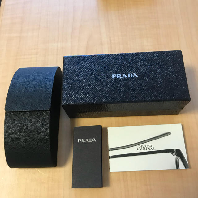 PRADA(プラダ)のプラダ PRADA レディース ブラック サングラス レディースのファッション小物(サングラス/メガネ)の商品写真