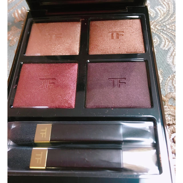 TOM FORD(トムフォード)の新品未使用 トムフォード TOM FORD アイシャドウ ハニームーン コスメ/美容のベースメイク/化粧品(アイシャドウ)の商品写真