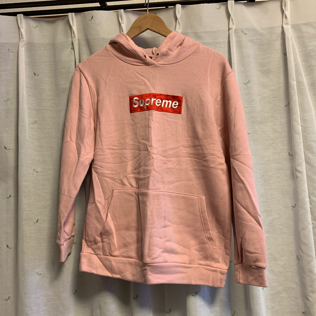 Supreme(シュプリーム)のパーカー レディースのトップス(パーカー)の商品写真