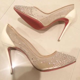 クリスチャンルブタン(Christian Louboutin)のChristian Louboutin スワロフスキー　パンプス(ハイヒール/パンプス)