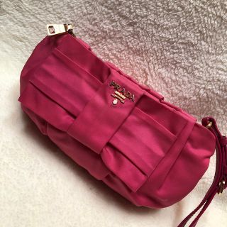 プラダ(PRADA)の《美品 正規品》 PRADA ポーチ ピンク (ポーチ)