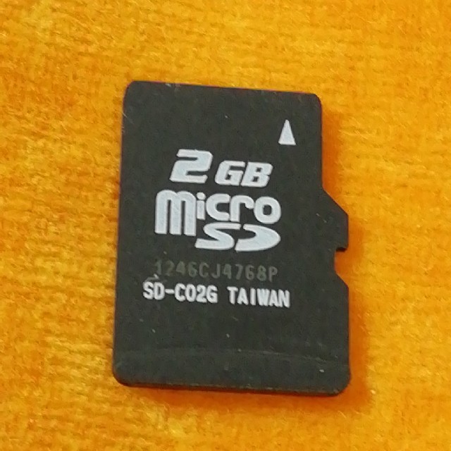 マイクロSDカード　2GB スマホ/家電/カメラのPC/タブレット(PC周辺機器)の商品写真