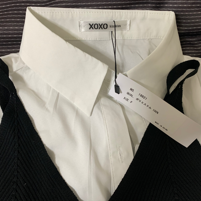 XOXO(キスキス)のXOXOシャツとベストセット レディースのトップス(シャツ/ブラウス(長袖/七分))の商品写真