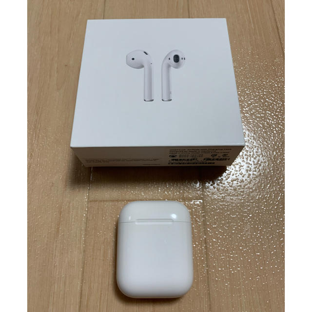 ヘッドフォン/イヤフォンApple AirPods  値下げしました