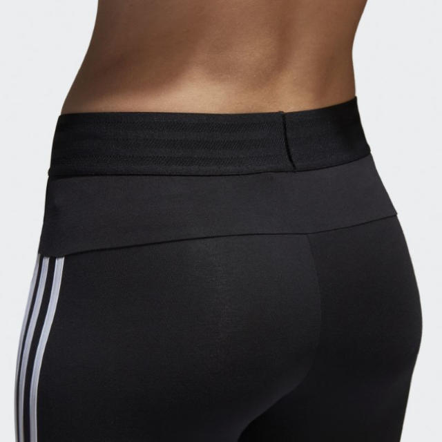 adidas(アディダス)の【新品】【M】adidas Essential 3 Stripes Tight レディースのレッグウェア(レギンス/スパッツ)の商品写真