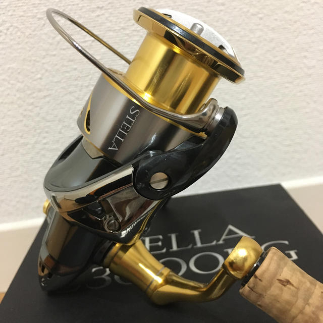 シマノ 14ステラ C3000HG 夢屋コルクハンドルノブ付き シマノ 14ステラ C3000HG 夢屋コルクハンドルノブ付き