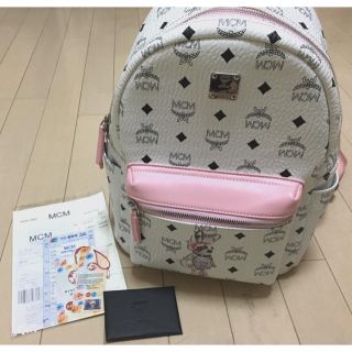 MCM - MCM ホワイト ピンク ウサギ リュックの通販|ラクマ