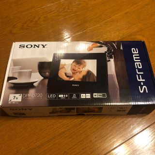 ソニー(SONY)のSONY デジタルフォトフレーム DPF-D720(フォトフレーム)