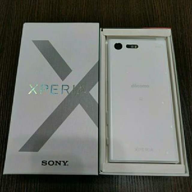 Sony Xperia X compact　SIMフリー