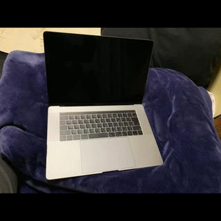 マック(Mac (Apple))のmacbook pro 2017年モデル(ノートPC)