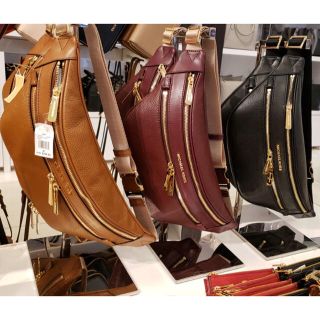 マイケルコース(Michael Kors)の冬の新作！マイケルコース ベルトバッグ/ウエストポーチ (ボディバッグ/ウエストポーチ)