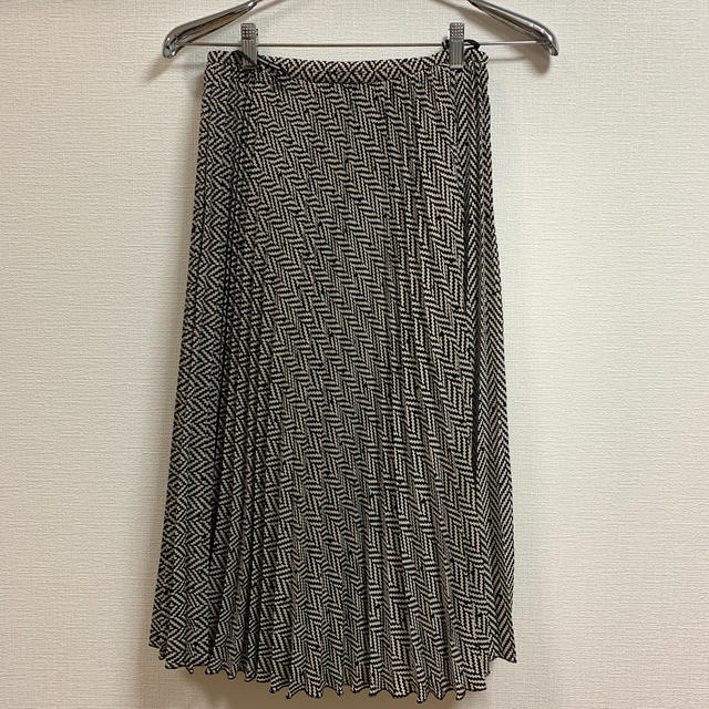 DOUBLE STANDARD CLOTHING(ダブルスタンダードクロージング)のまま様専用‼️sov.幾何学柄プリーツスカート レディースのスカート(ひざ丈スカート)の商品写真