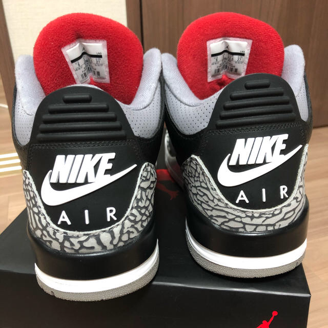 NIKE(ナイキ)のAIR JORDAN 3 RETRO OG  ブラックセメント メンズの靴/シューズ(スニーカー)の商品写真