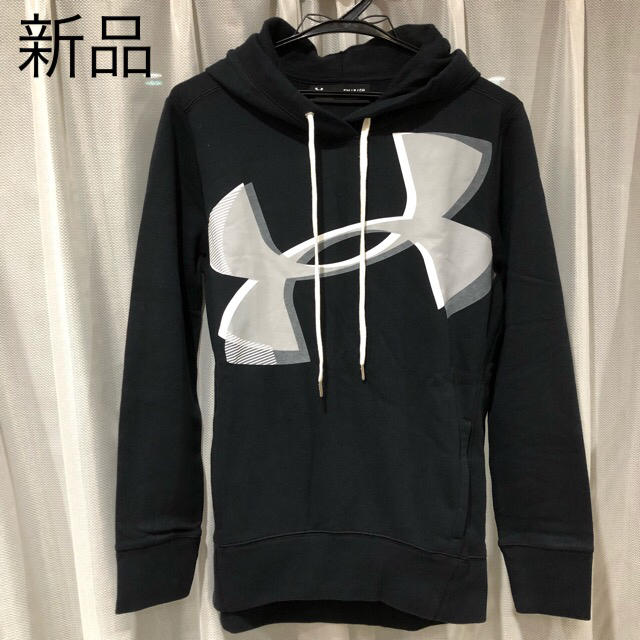 UNDER ARMOUR(アンダーアーマー)の最終値下 新品 アンダーアーマー  パーカー フーディレディース 定価7480円 レディースのトップス(パーカー)の商品写真