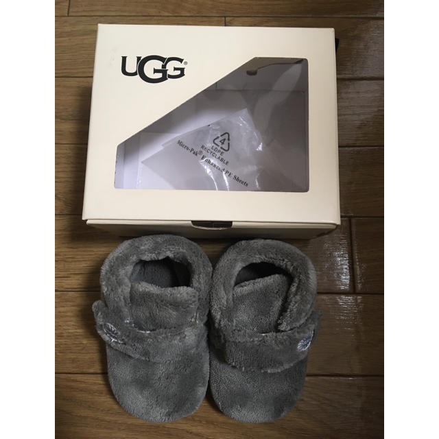 UGG(アグ)のUGGベビーブーツ キッズ/ベビー/マタニティのベビー靴/シューズ(~14cm)(ブーツ)の商品写真