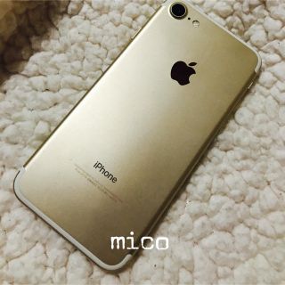 アップル(Apple)のiPhone7♡(スマートフォン本体)