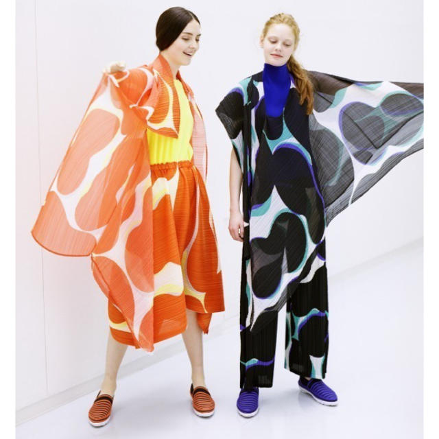 PLEATS PLEASE ISSEY MIYAKE(プリーツプリーズイッセイミヤケ)のプリーツプリーズ  ビーンズ　パンツ イッセイミヤケ me 3 美品 BAO レディースのパンツ(カジュアルパンツ)の商品写真